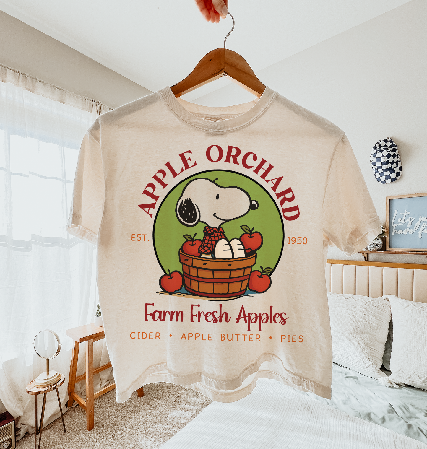 Snoopy Apple Orchard PNG Download